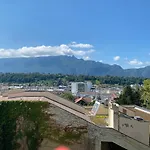 Studio Lumineux En Centre Ville Avec Vue Sur La Dent Du Chat Apartment