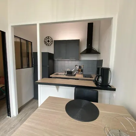 Studio Lumineux En Centre Ville Avec Vue Sur La Dent Du Chat *