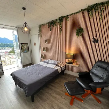 Studio Lumineux En Centre Ville Avec Vue Sur La Dent Du Chat Aix-les-Bains